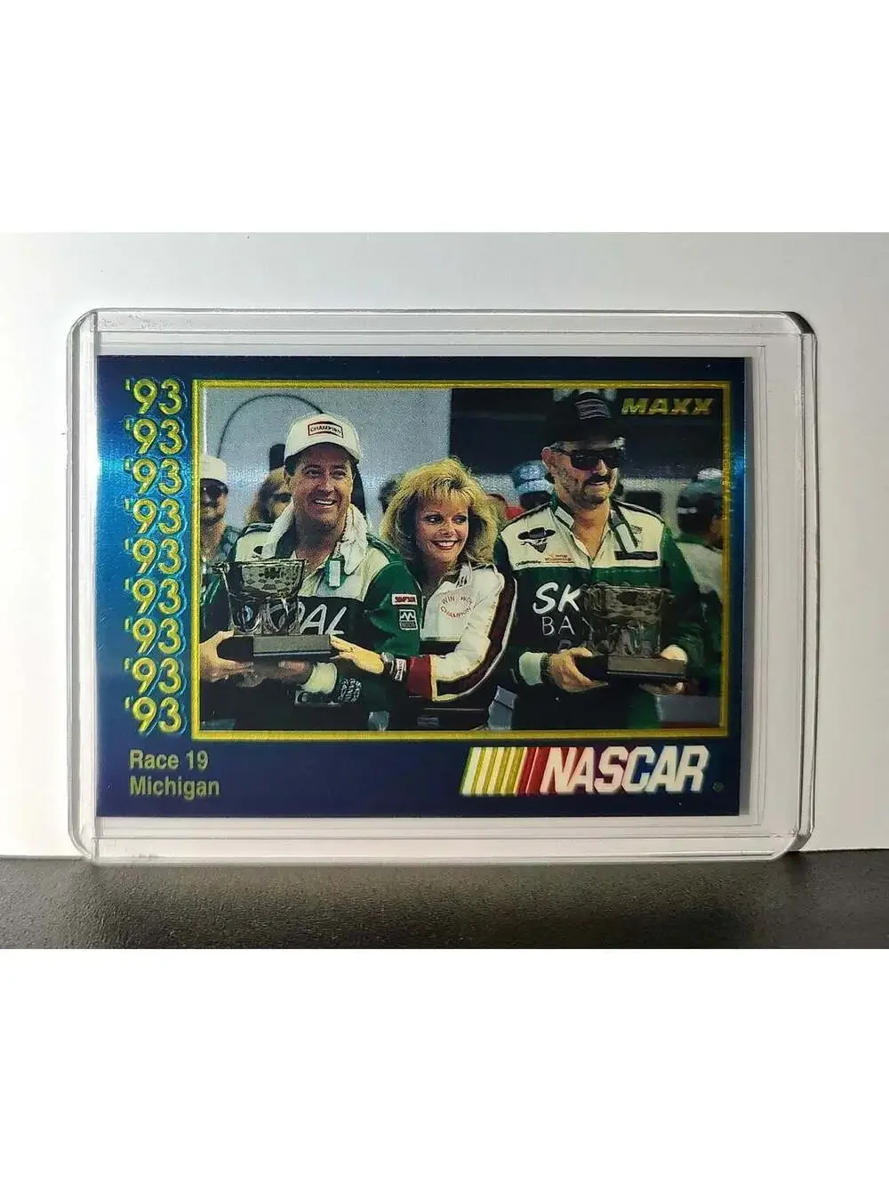 Race 19 Michigan YR 1993 Maxx Premier Plus Racing #198 NASCAR Card